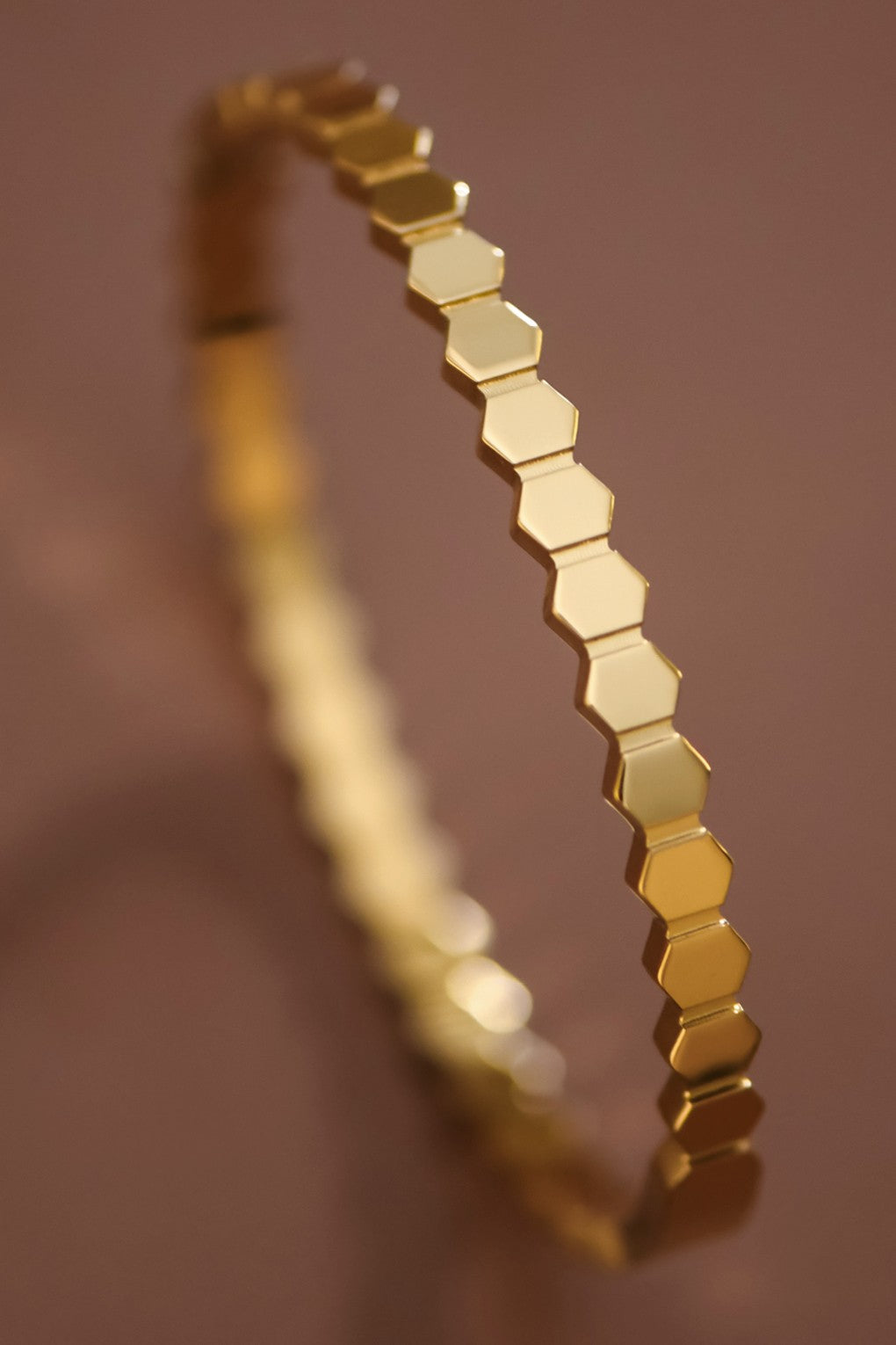 Kelsey Waterproof Non-tarnish Stainless Steel Bangle