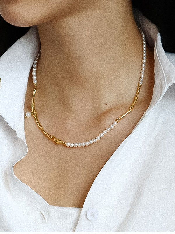 Maylis 18k Gold Classic Pearl Necklace